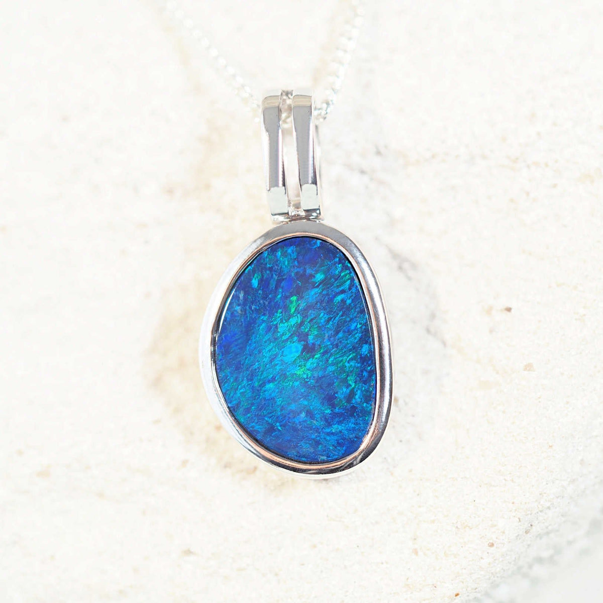 Opal pendant , 2024 real jewelry, harlequin blue, 925 pendant eyelet